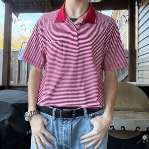 Super cool vintage y2k 2000s red and white striped men’s cropped polo!